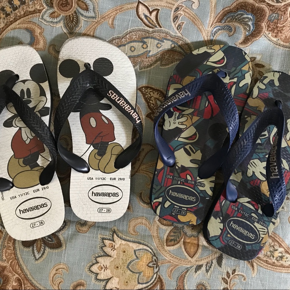 Mickey Mouse Havaiana’s- 2 pair